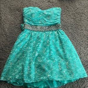 Strapless homecoming/prom dress